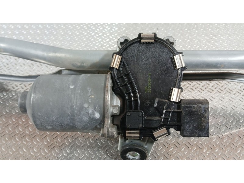 Recambio de motor limpia delantero para jeep renegade suv (bu, b1, bv) 1.3 t-gdi 4x4 referencia OEM IAM 51953959 BOSCH 339702164