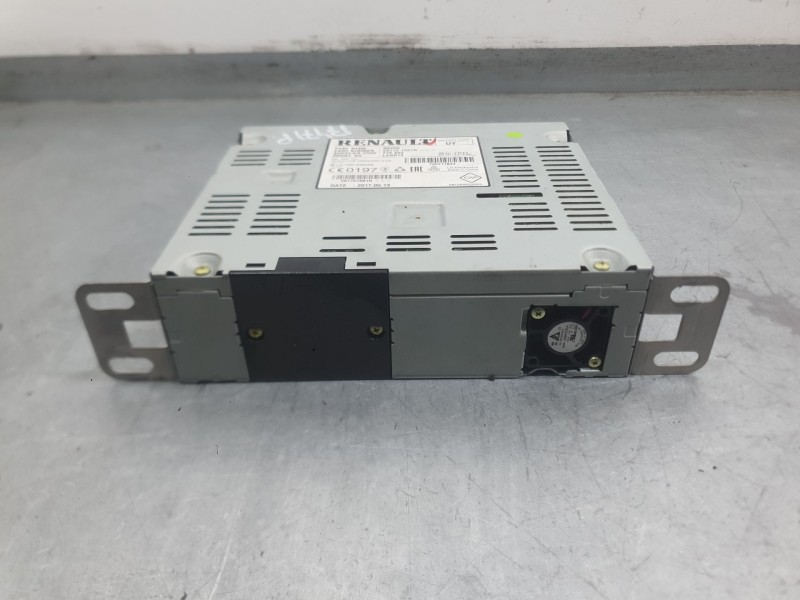 Recambio de sistema audio / radio para renault megane iv hatchback (b9a/m/n_) 1.2 tce 130 (b9mr) referencia OEM IAM   