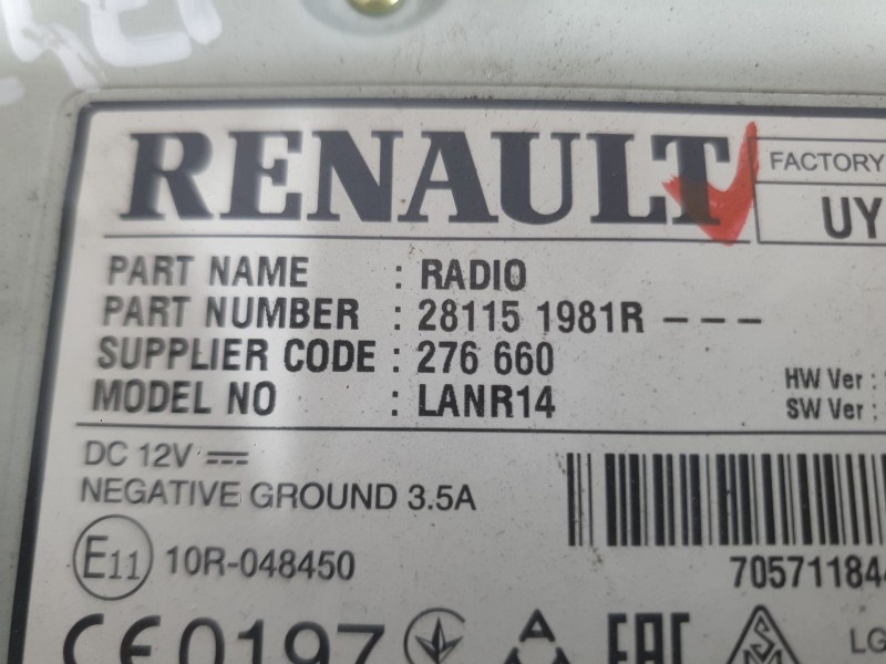 Recambio de sistema audio / radio para renault megane iv hatchback (b9a/m/n_) 1.2 tce 130 (b9mr) referencia OEM IAM   