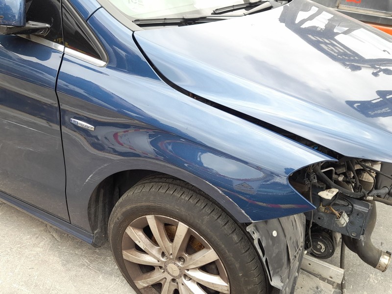 Recambio de aleta delantera derecha para mercedes-benz clase b sports tourer (w246, w242) b 180 (246.242) referencia OEM IAM 246