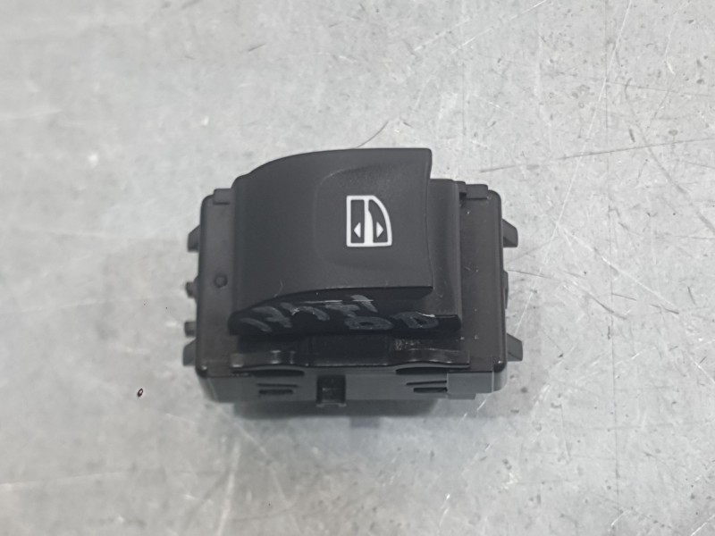 Recambio de mando elevalunas delantero derecho para renault megane iv hatchback (b9a/m/n_) 1.2 tce 130 (b9mr) referencia OEM IAM