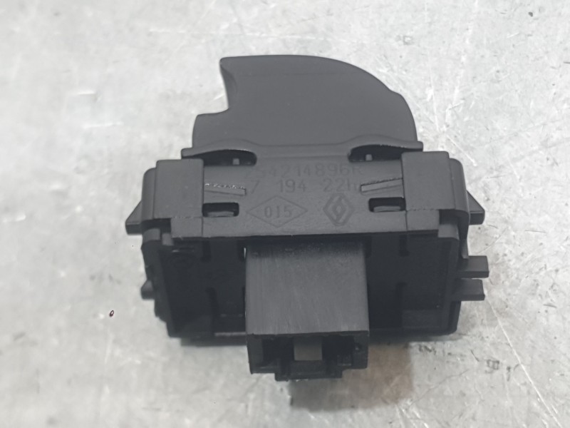 Recambio de mando elevalunas delantero derecho para renault megane iv hatchback (b9a/m/n_) 1.2 tce 130 (b9mr) referencia OEM IAM