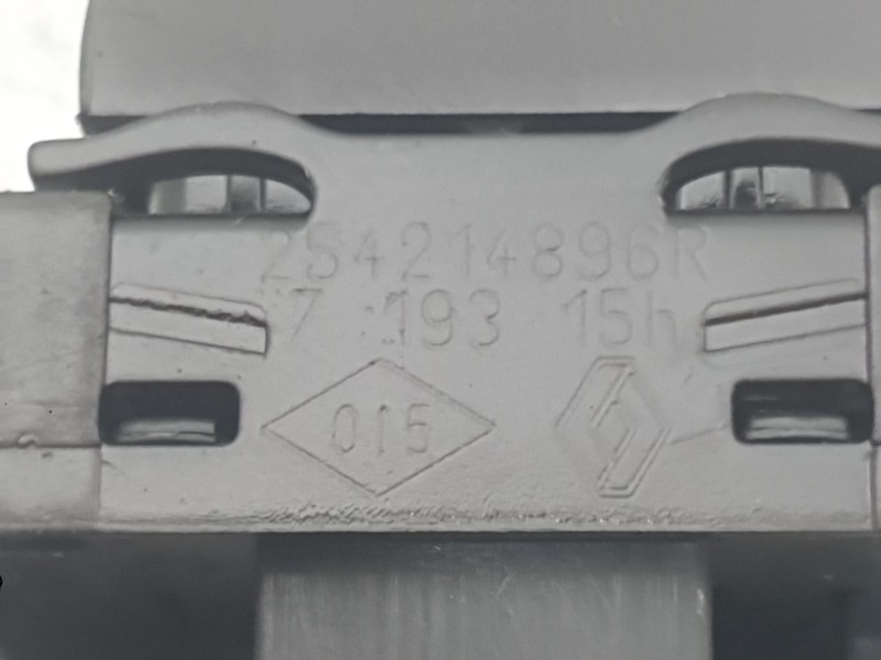 Recambio de mando elevalunas trasero derecho para renault megane iv hatchback (b9a/m/n_) 1.2 tce 130 (b9mr) referencia OEM IAM 2