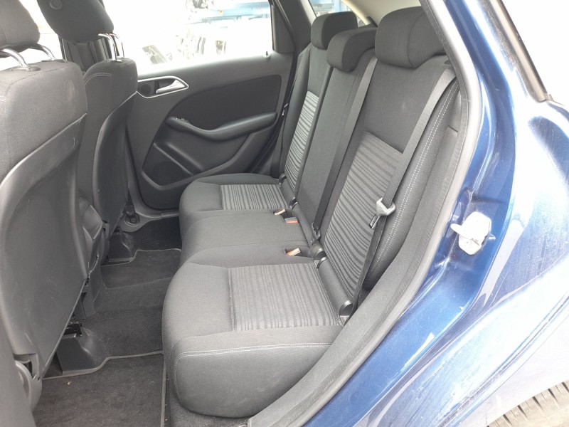 Recambio de asientos traseros para mercedes-benz clase b sports tourer (w246, w242) b 180 (246.242) referencia OEM IAM   