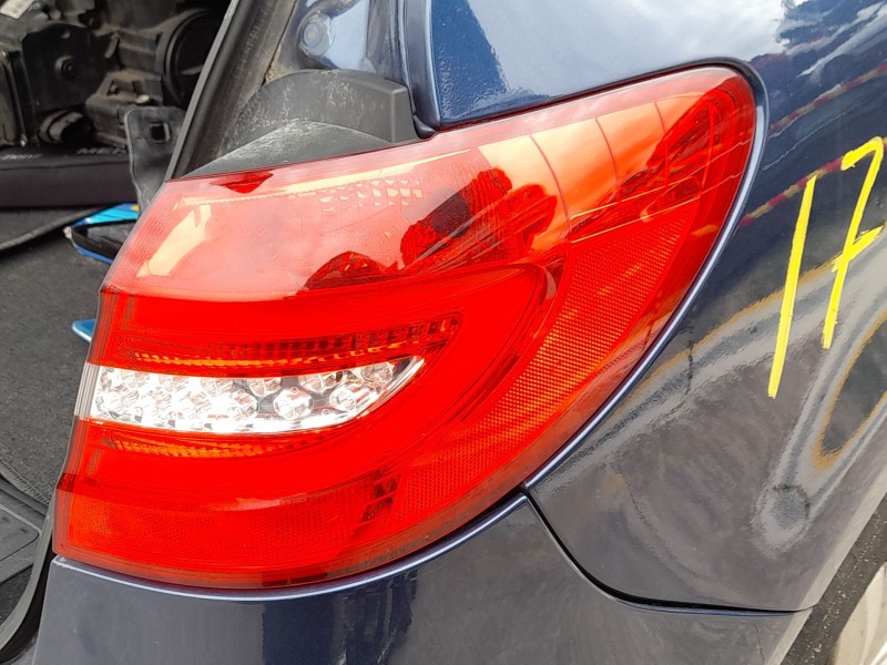 Recambio de piloto trasero derecho exterior para mercedes-benz clase b sports tourer (w246, w242) b 180 (246.242) referencia OEM