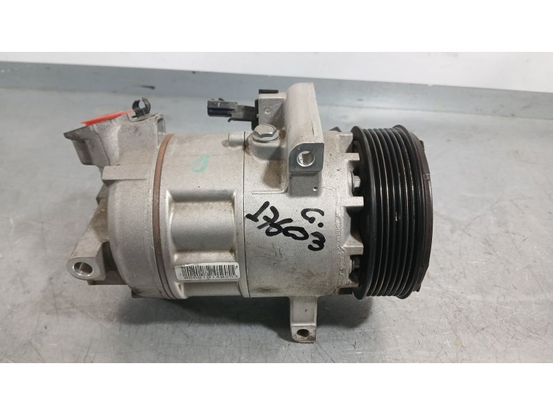Recambio de compresor aire acondicionado para renault captur i (j5_, h5_) 1.2 tce 120 referencia OEM IAM 926000217R  