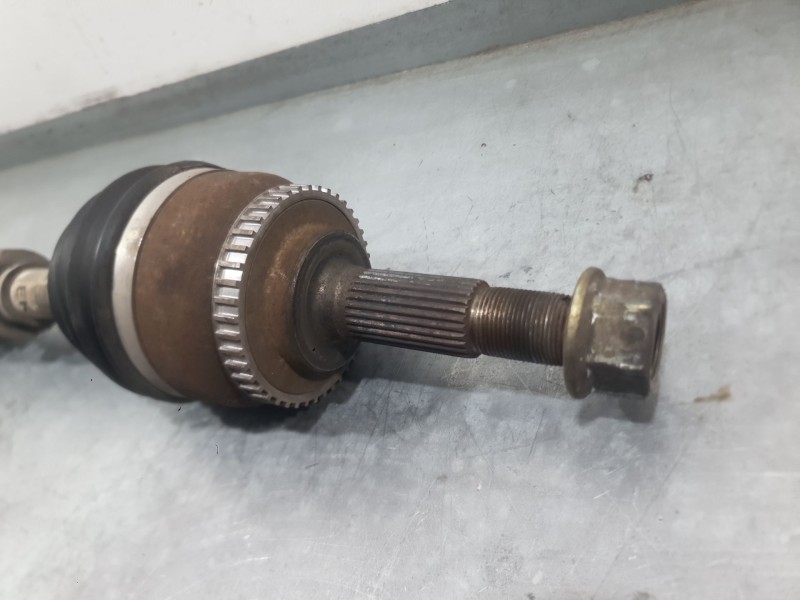 Recambio de transmision delantera izquierda para nissan primera hatchback (p12) 1.9 dci referencia OEM IAM 39101AW312  