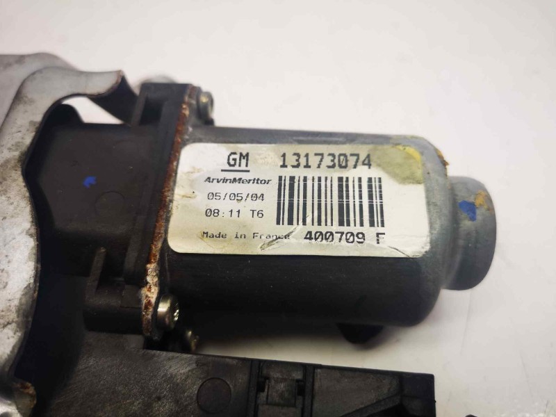 Recambio de elevalunas delantero derecho para opel corsa c 1.2 16v cat (z 12 xe / lw4) referencia OEM IAM 13173074 6 PINS 131730