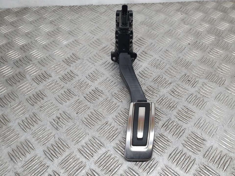 Recambio de potenciometro pedal para volkswagen tiguan advance bmt referencia OEM IAM 5Q1723503L 6PV01062183 