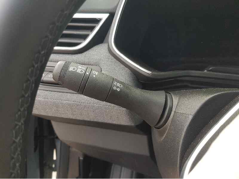 Recambio de mando luces y limpia para renault clio v techno referencia OEM IAM 255674797R  