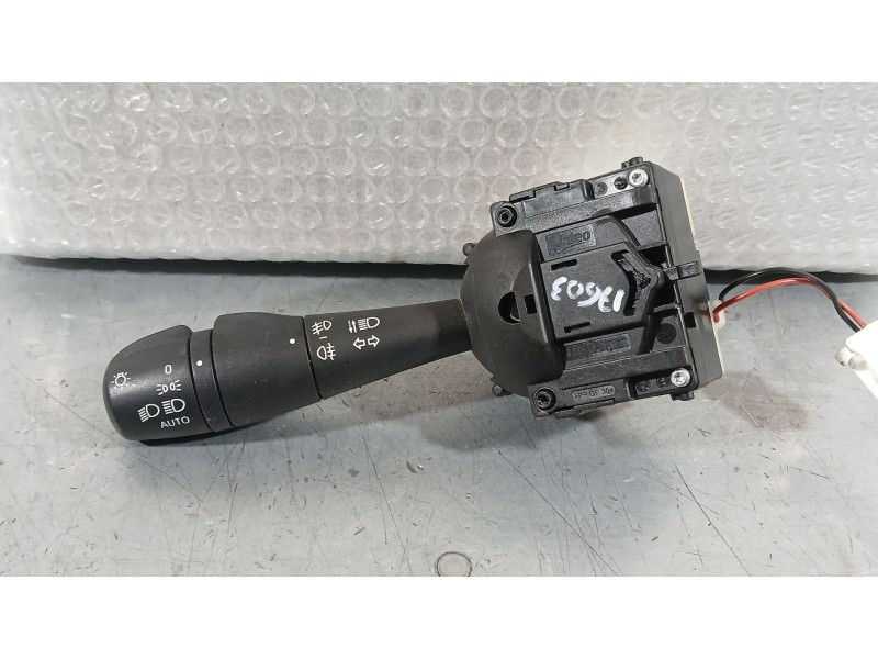Recambio de mando luces para renault captur i (j5_, h5_) 1.2 tce 120 referencia OEM IAM 251900567R  