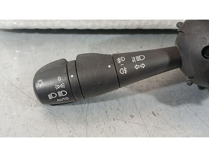 Recambio de mando luces para renault captur i (j5_, h5_) 1.2 tce 120 referencia OEM IAM 251900567R  