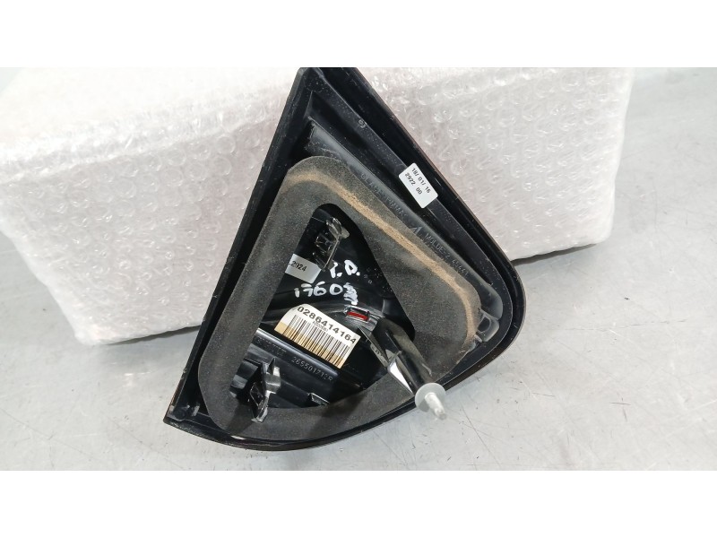 Recambio de piloto trasero derecho interior para renault captur i (j5_, h5_) 1.2 tce 120 referencia OEM IAM 265501712R  
