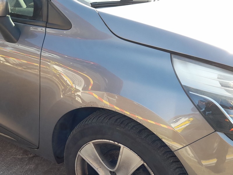 Recambio de aleta delantera derecha para renault clio iv (bh_) 1.5 dci 90 referencia OEM IAM 631002841R  