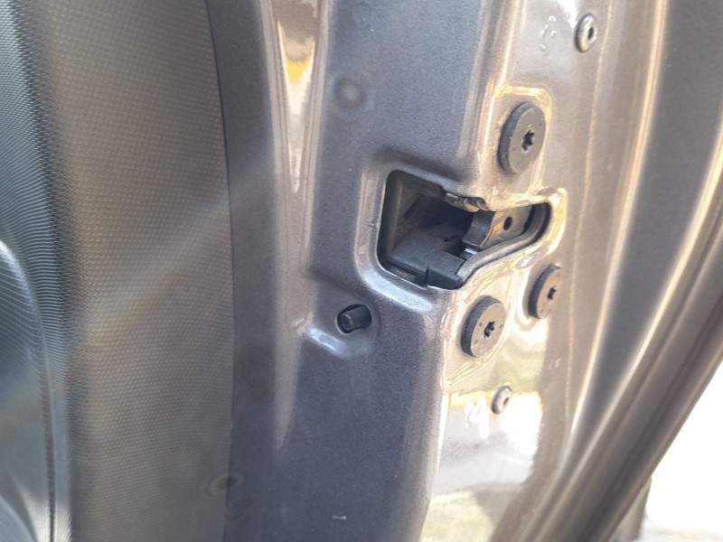 Recambio de cerradura puerta trasera derecha para renault clio iv (bh_) 1.5 dci 90 referencia OEM IAM 825000767R  