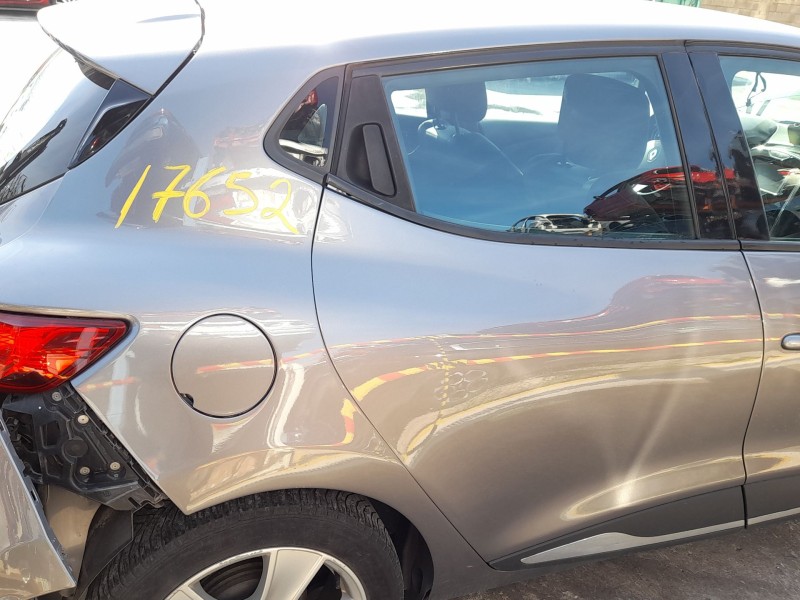 Recambio de puerta trasera derecha para renault clio iv (bh_) 1.5 dci 90 referencia OEM IAM 821008626R  