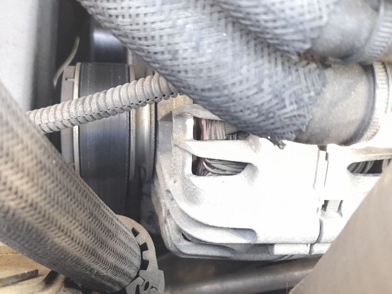 Recambio de alternador para renault clio iv (bh_) 1.5 dci 90 referencia OEM IAM 231008918R 231005018R 