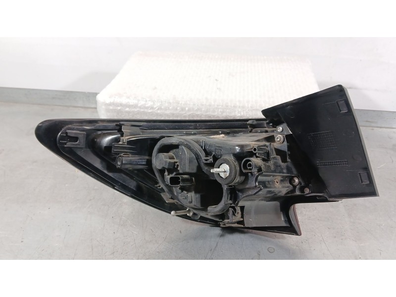 Recambio de piloto trasero derecho exterior para opel astra k (b16) 1.2 turbo (68) referencia OEM IAM 39099017  