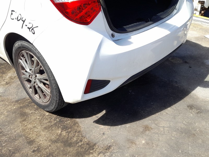 Recambio de paragolpes trasero para toyota yaris (_p13_) 1.0 (ksp130) referencia OEM IAM 521590U917  
