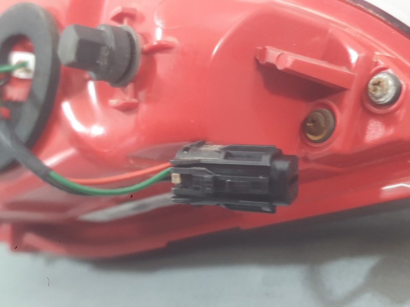 Recambio de piloto trasero derecho interior para ssangyong korando (c300) 1.5 referencia OEM IAM 8360437001  