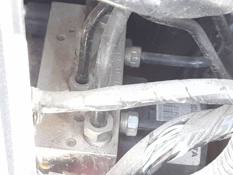 Recambio de abs para toyota yaris (_p13_) 1.0 (ksp130) referencia OEM IAM 440500D390  