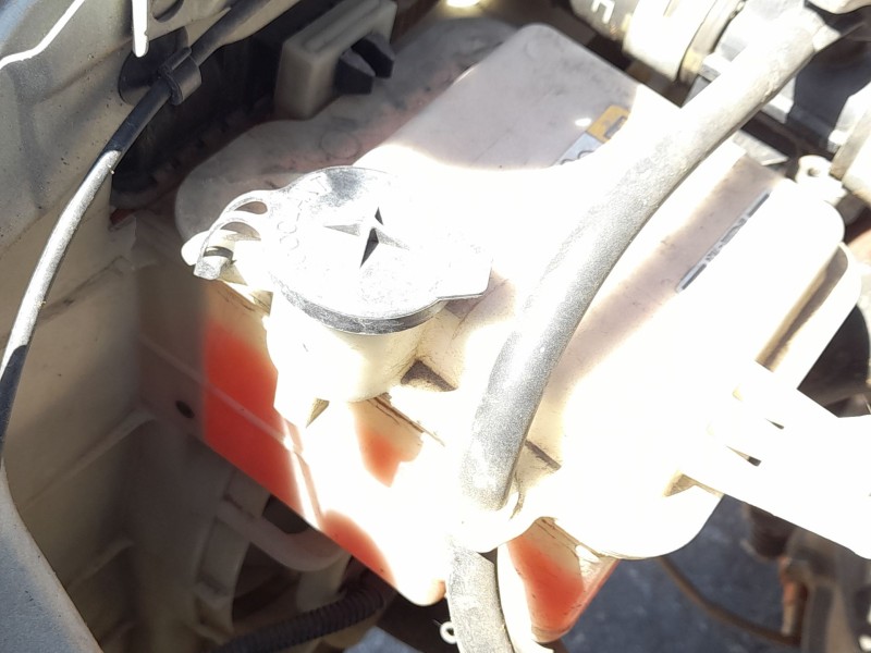 Recambio de electroventilador para toyota yaris (_p13_) 1.0 (ksp130) referencia OEM IAM 163600Q031 C/DEPOSITO EXPANSION 