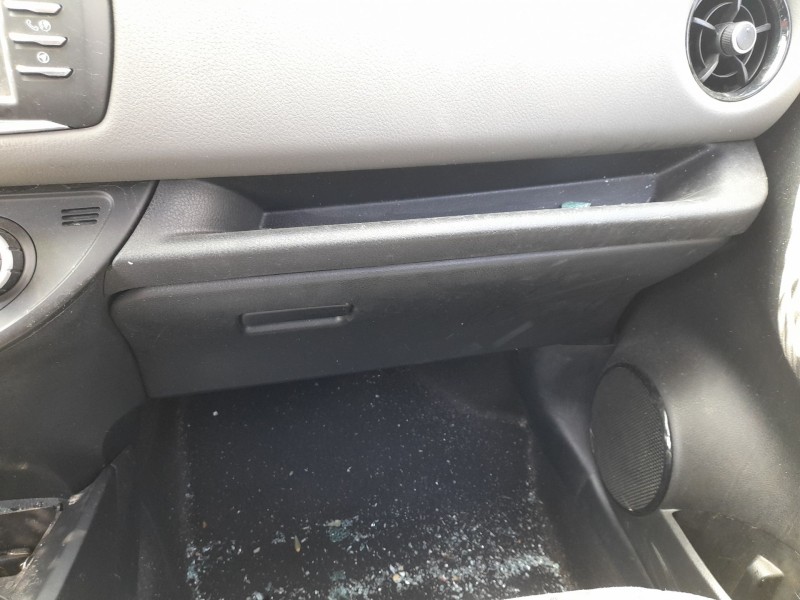 Recambio de guantera para toyota yaris (_p13_) 1.0 (ksp130) referencia OEM IAM 555500D151C1  