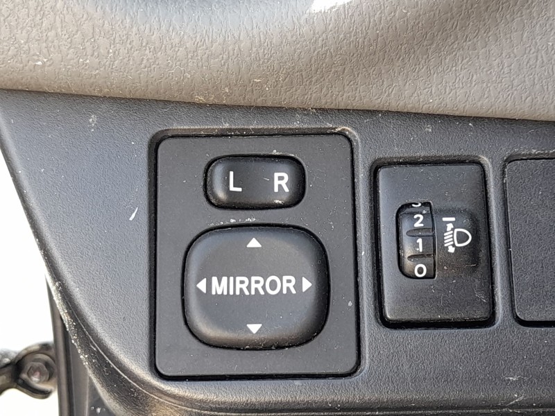 Recambio de mando retrovisor para toyota yaris (_p13_) 1.0 (ksp130) referencia OEM IAM 848700F010  