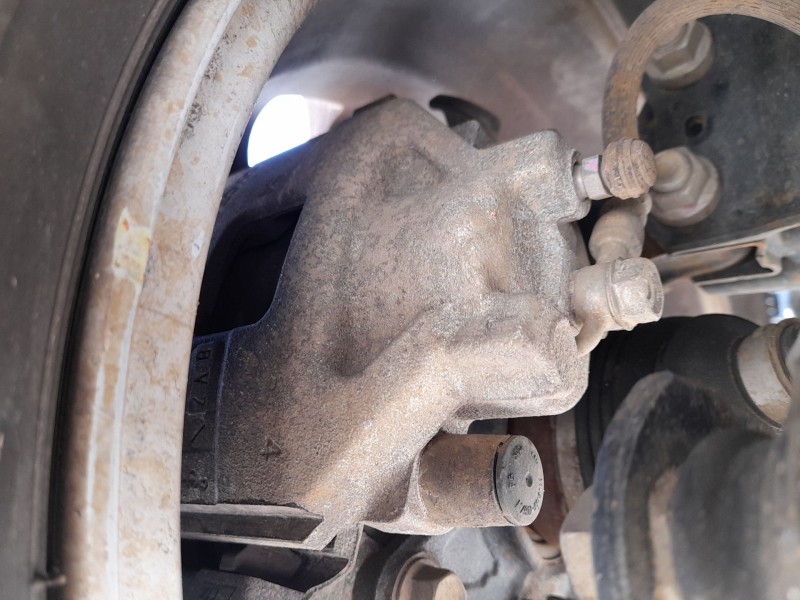 Recambio de pinza freno delantera derecha para toyota yaris (_p13_) 1.0 (ksp130) referencia OEM IAM 477300D070  