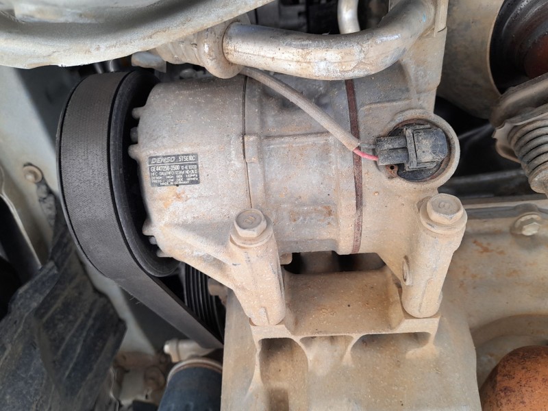 Recambio de compresor aire acondicionado para toyota yaris (_p13_) 1.0 (ksp130) referencia OEM IAM 883100D380  