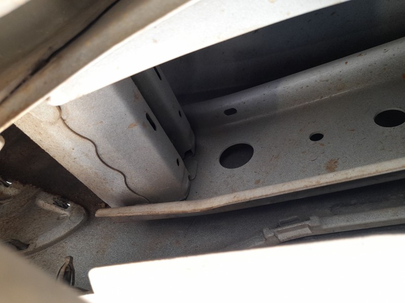 Recambio de refuerzo paragolpes trasero para toyota yaris (_p13_) 1.0 (ksp130) referencia OEM IAM 520230D080  
