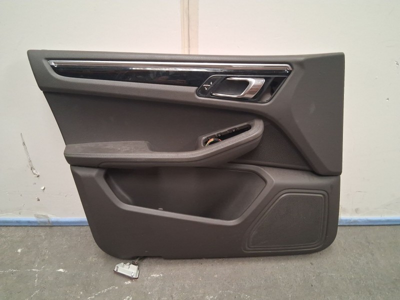 Recambio de guarnecido puerta delantera izquierda para porsche macan (95b) 3.0 s diesel referencia OEM IAM   