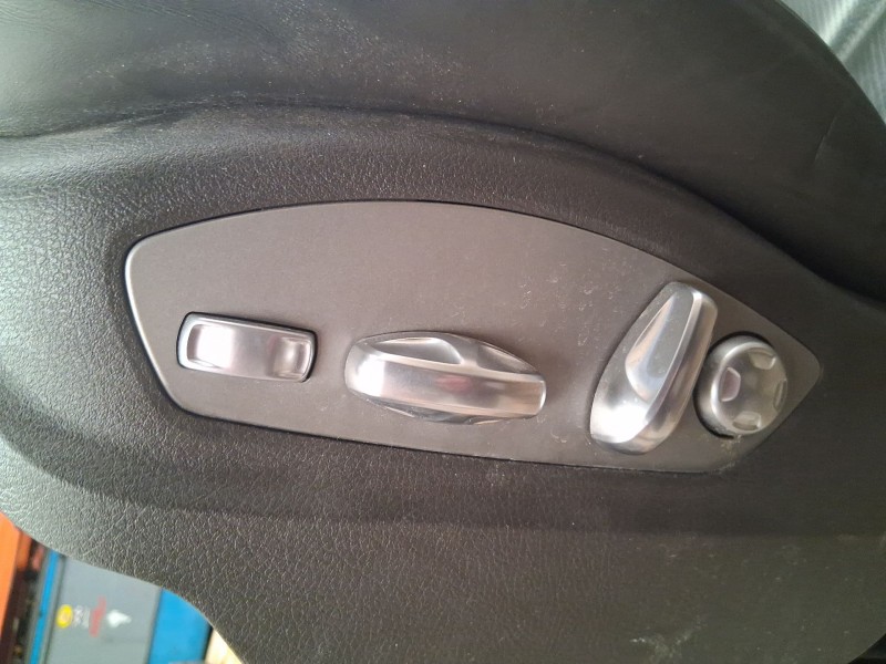 Recambio de asiento delantero izquierdo para porsche macan (95b) 3.0 s diesel referencia OEM IAM 95BVOS00010 C/AIRBAG 