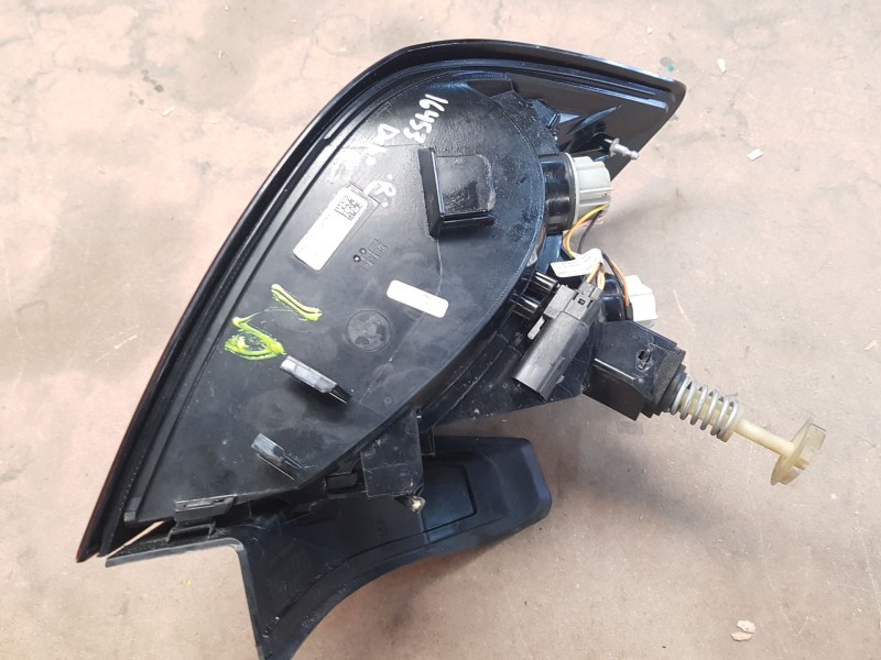 Recambio de piloto trasero derecho exterior para ford fiesta vii (hj, hf) 1.0 ecoboost referencia OEM IAM N1BB13404AA  
