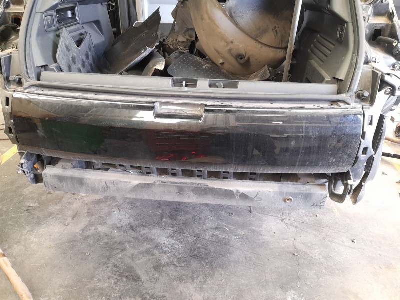 Recambio de porton trasero para peugeot 3008 i monospace (0u_) 1.6 hdi referencia OEM IAM 8701AP  