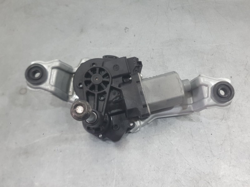 Recambio de motor limpia trasero para ssangyong korando (c300) 1.5 referencia OEM IAM 8611037000  