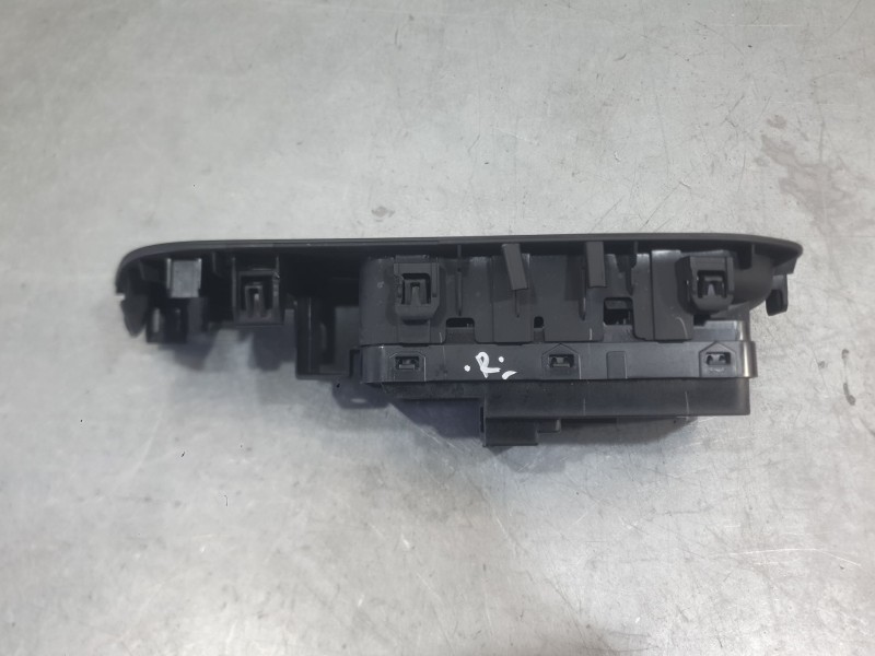 Recambio de mando elevalunas delantero izquierdo para mg mg 4 (eh32) ev referencia OEM IAM 11129161  