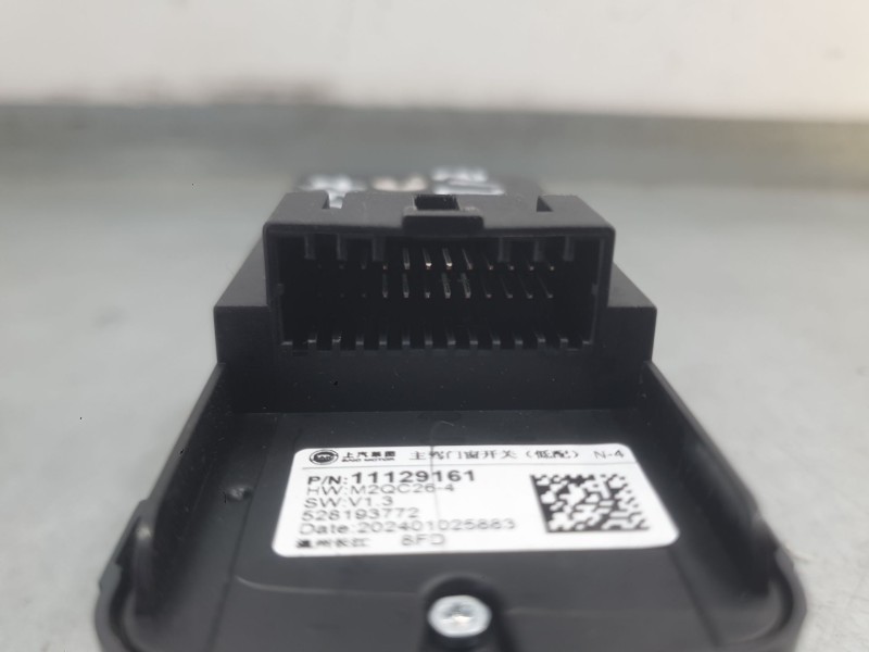 Recambio de mando elevalunas delantero izquierdo para mg mg 4 (eh32) ev referencia OEM IAM 11129161  