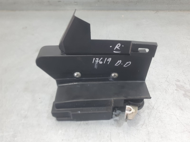 Recambio de cerradura puerta delantera derecha para dacia sandero iii 1.0 tce 90 referencia OEM IAM 805028269R  