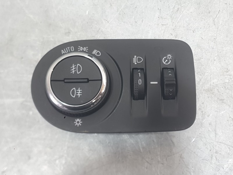 Recambio de mando luces para opel corsa f (p2jo) 1.2 (68) referencia OEM IAM 39201665  
