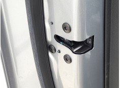 CERRADURA PUERTA DELANTERA IZQUIERDA 9832796880 