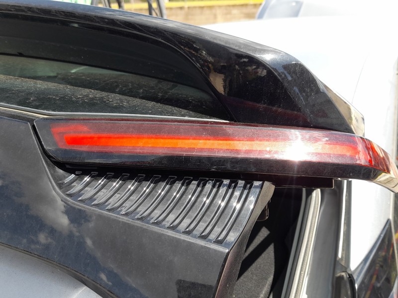 Recambio de piloto trasero derecho interior para citroën c4 iii (ba_, bb_, bc_) 1.2 puretech 130 (bahnsa, bahnsb) referencia OEM