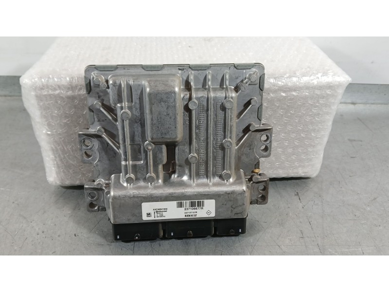Recambio de centralita motor uce para renault megane iv hatchback (b9a/m/n_) 1.5 dci 110 (b9a3) referencia OEM IAM 237100151S  