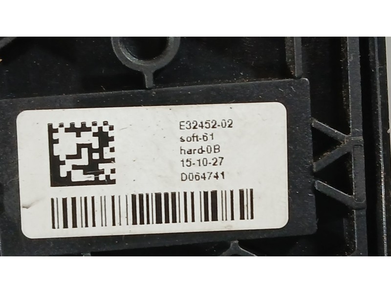 Recambio de mando elevalunas delantero izquierdo para renault megane iv hatchback (b9a/m/n_) 1.5 dci 110 (b9a3) referencia OEM I