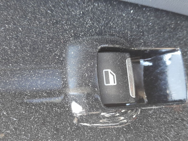 Recambio de mando elevalunas trasero izquierdo para ford mondeo v hatchback (ce) 2.0 tdci referencia OEM IAM 1946782  