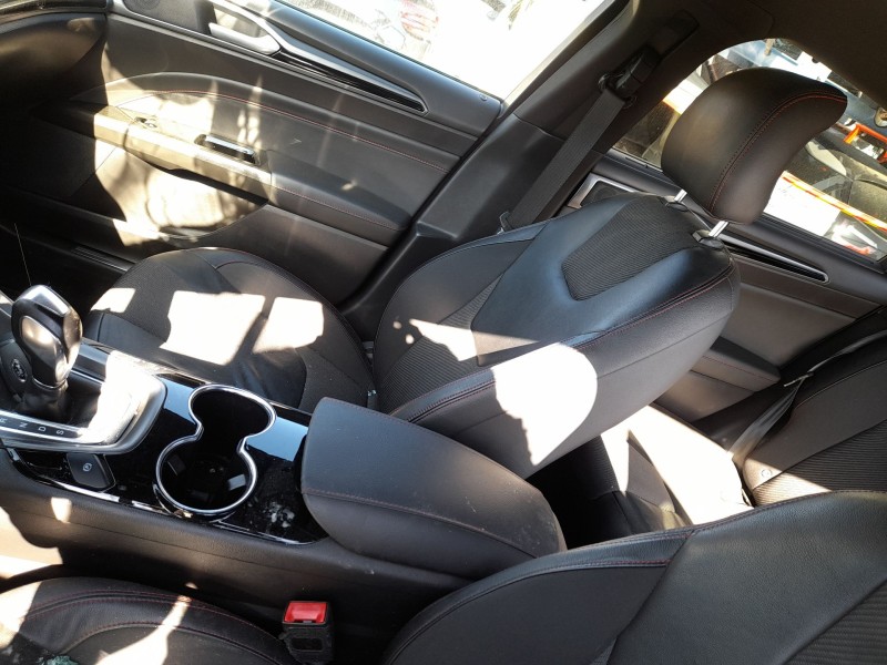 Recambio de asiento delantero izquierdo para ford mondeo v hatchback (ce) 2.0 tdci referencia OEM IAM   