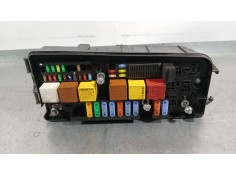 CAJA RELES / FUSIBLES 93190853 