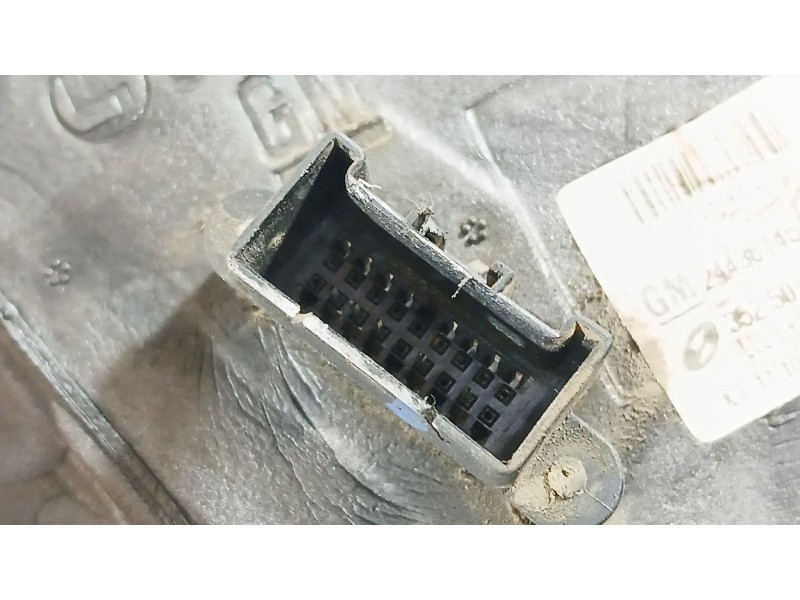 Recambio de retrovisor izquierdo para opel vectra c gts (z02) 1.9 cdti (f68) referencia OEM IAM 13253333  