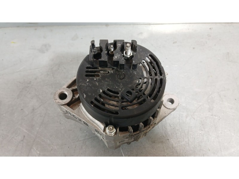 Recambio de alternador para opel vectra c gts (z02) 1.9 cdti (f68) referencia OEM IAM 93169257 95520875 