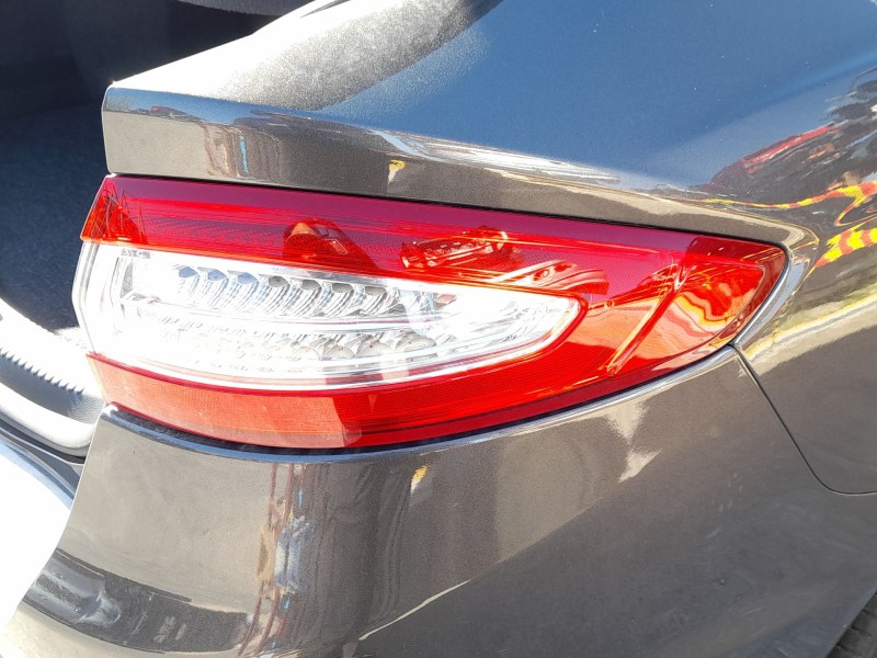 Recambio de piloto trasero derecho exterior para ford mondeo v hatchback (ce) 2.0 tdci referencia OEM IAM 2345653  